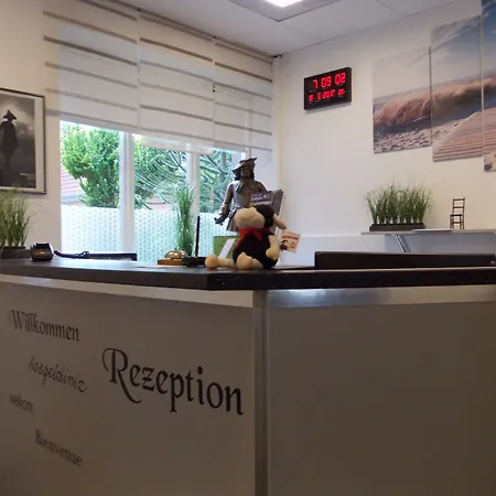 Отель Stadt-gut-hotel Grosser Kurfuerst Эмден